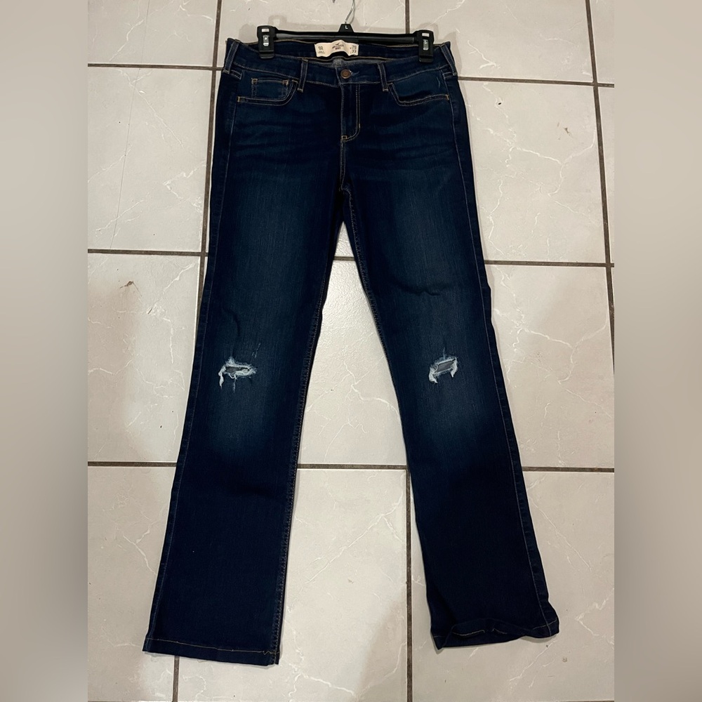 Size 9 R Dark Wash Boot Cut Jeans from Hollister! Like NEW!!